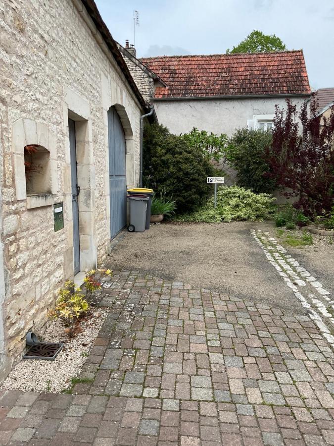 Logis Du Faubourg Petite Maison De Charme, Tranquille, Calme Et Lumineuse Val-de-Mercy Exterior photo